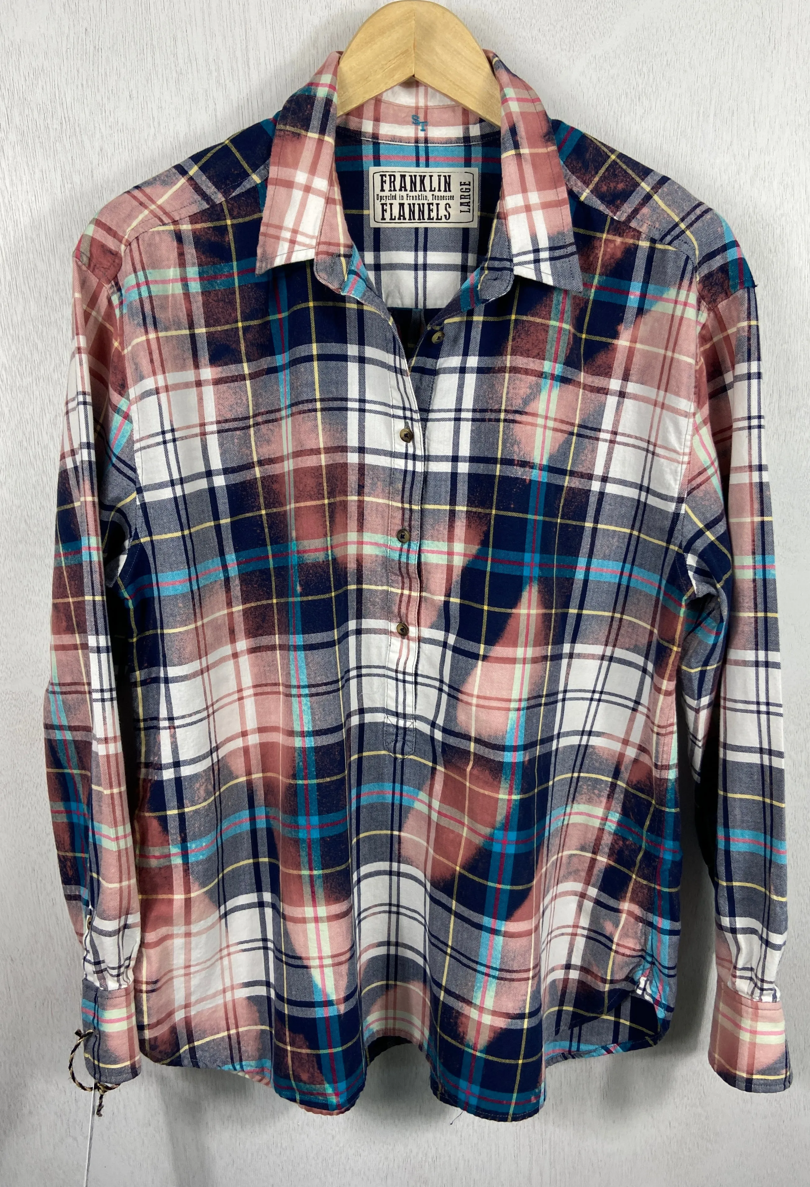 Vintage Navy, Dusty Rose, White and Turquoise Lightweight Flannel Size Large