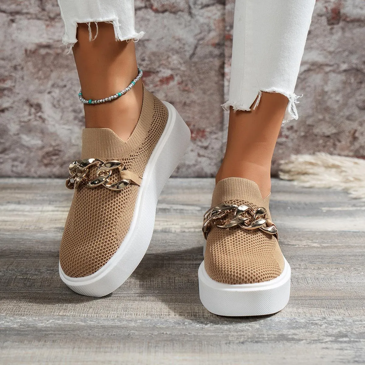 Women's European Style Metal Accent Mid-Heel Net Shoes